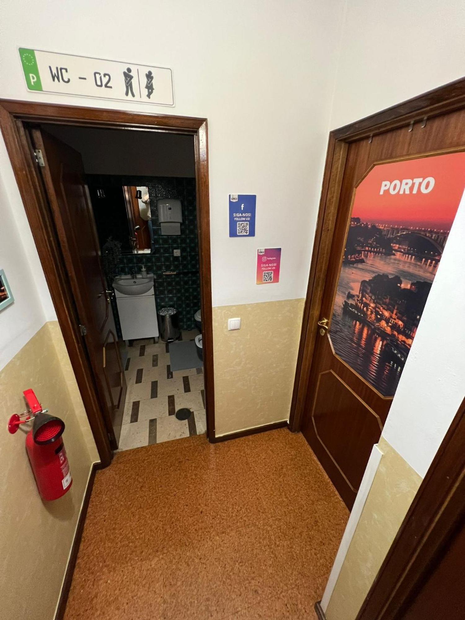 Pilar Hostel - Rua De Santa Catarina - ปอร์โต ภายนอก รูปภาพ