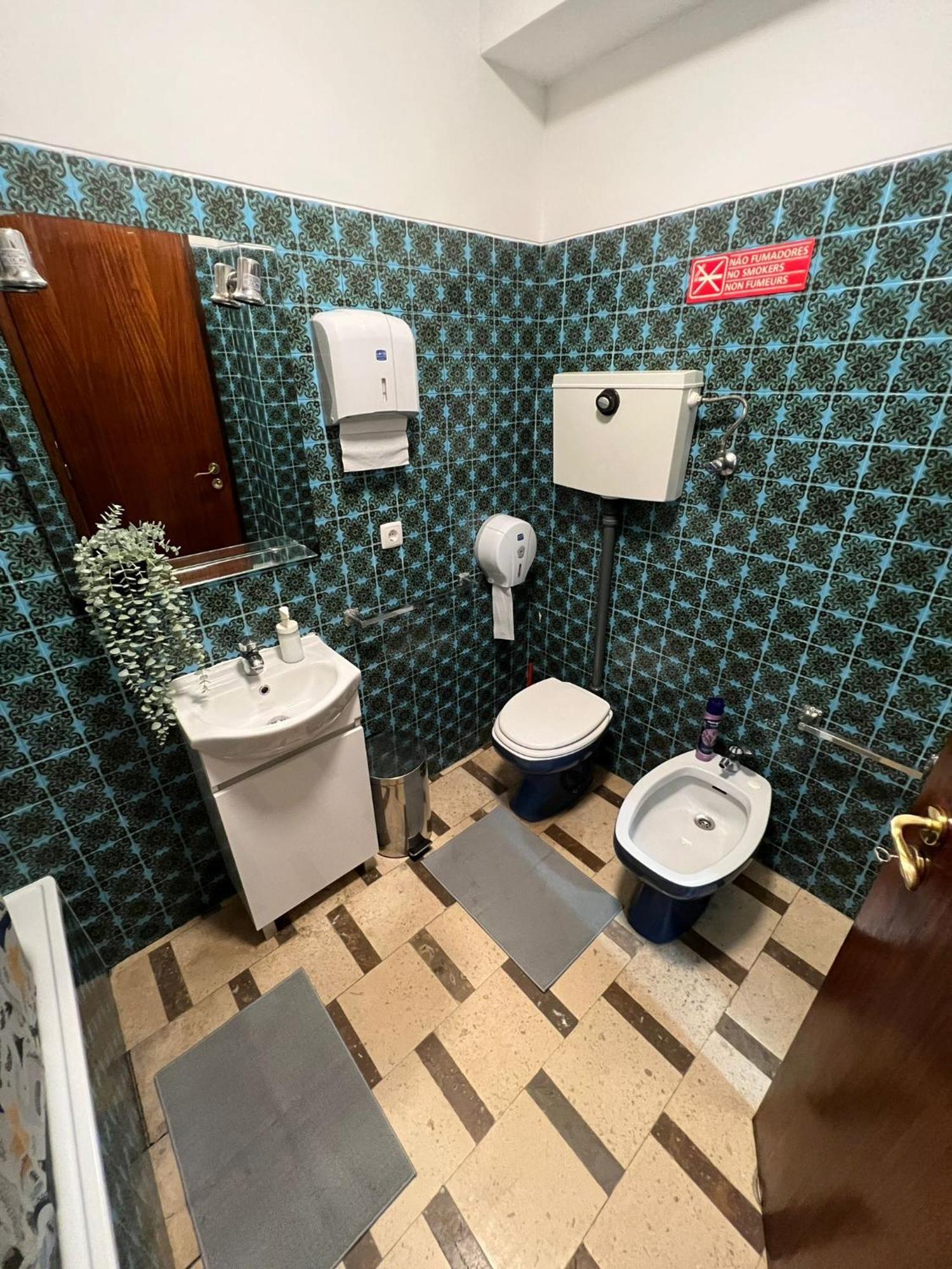 Pilar Hostel - Rua De Santa Catarina - ปอร์โต ภายนอก รูปภาพ
